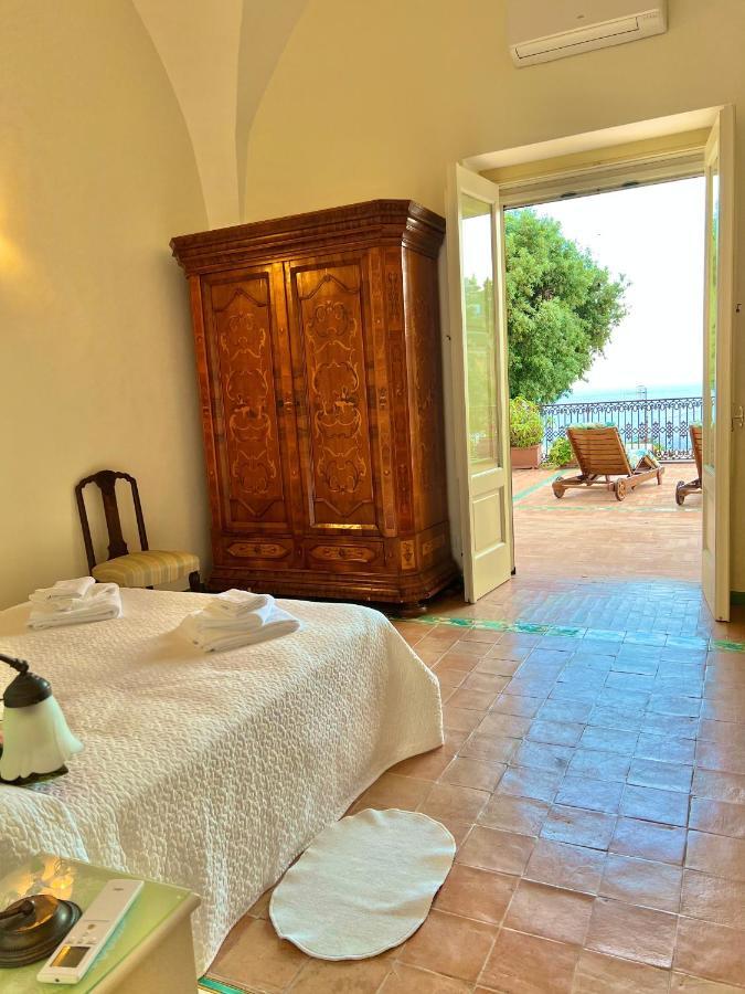 Casa Coppelia B&B Positano Exterior foto